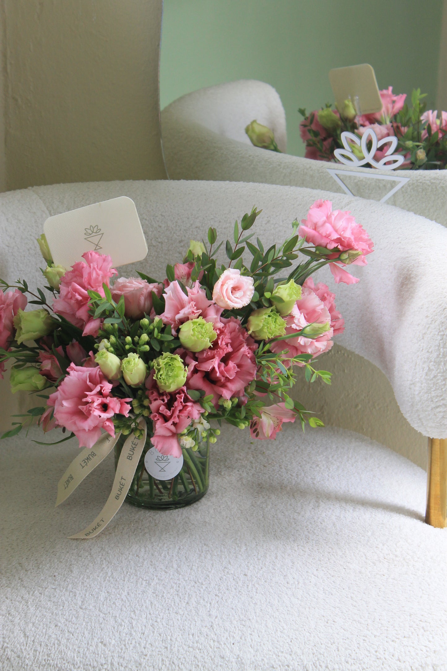 Base lisianthus