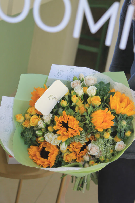 Ramo girasoles + mini rosas